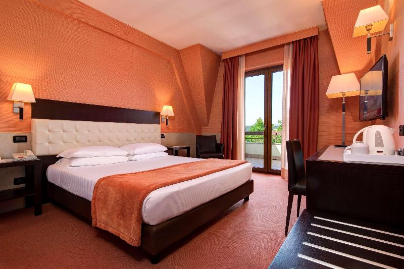 اتاق لوکس, Grand Hotel Piazza Borsa