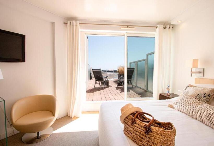 Номер Стандарт Вид на Море с Террасой, Hôtel La Marine