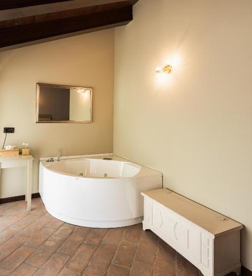 חדר סטנדרט עם ג'קוזי, Relais Bella Rosina Pool & Spa