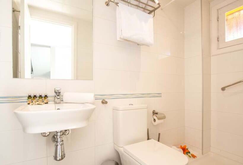 ویلای 3 خوابه, Aparthotel Ona Aucanada