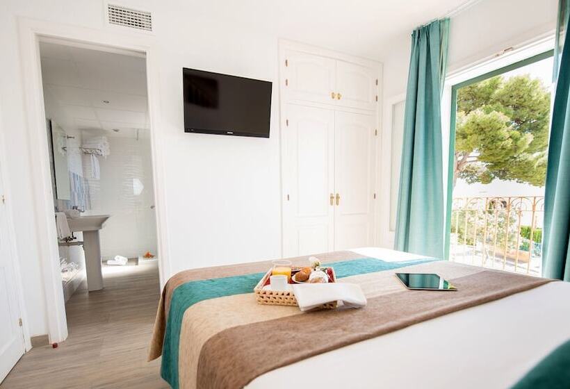 ویلای 3 خوابه, Aparthotel Ona Aucanada