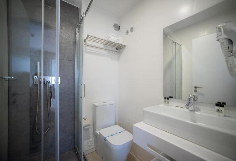 Quarto Estandar com Sacada, Canada