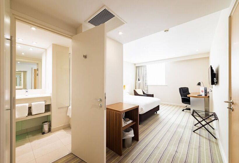 اتاق استاندارد, Voco Winchester Hotel & Spa, An Ihg Hotel