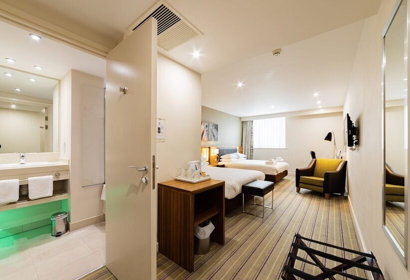 اتاق استاندارد با 2 تخت دوبل, Voco Winchester Hotel & Spa, An Ihg Hotel