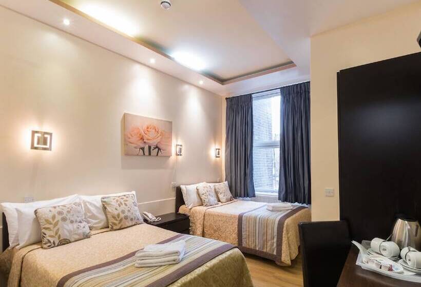 Четырехместный Номер Стандарт, Notting Hill Gate