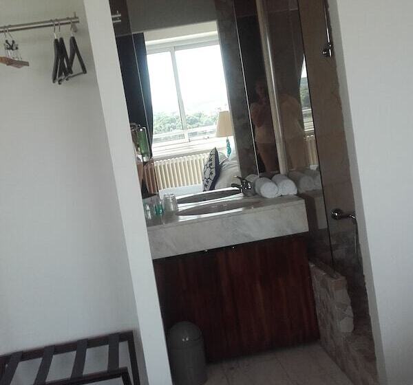 اتاق استاندارد, The Originals City, Hôtel Le Concorde Panoramique, Thionville