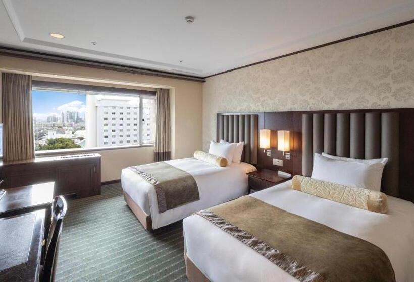 Люкс Клуб, Grand Prince Hotel Takanawa
