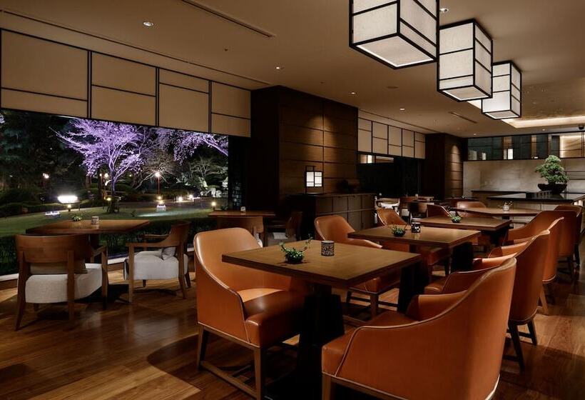 Люкс Клуб, Grand Prince Hotel Takanawa