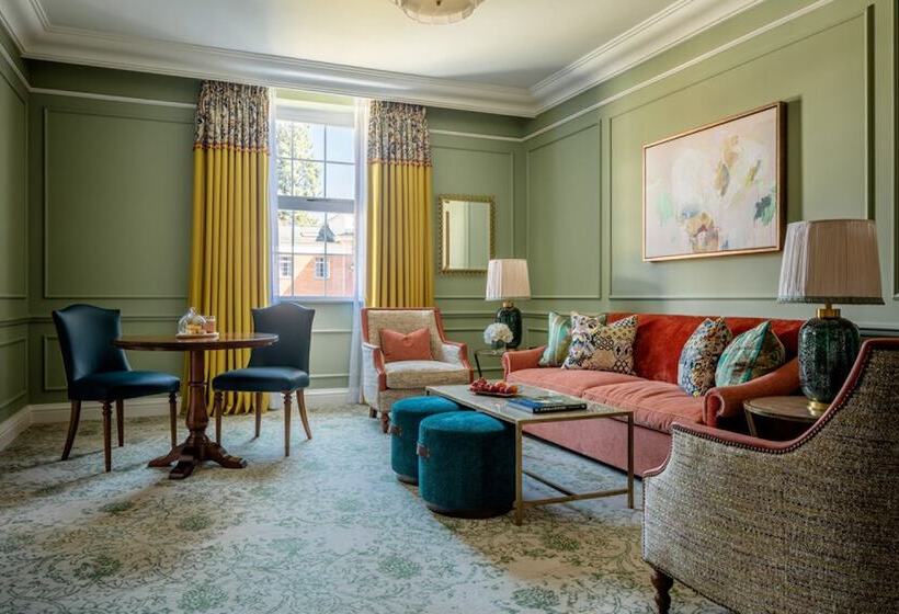 Люкс Адаптированный для Инвалидов, Four Seasons Hotel Hampshire