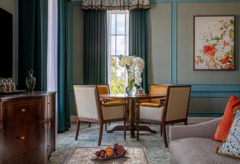 Люкс, Four Seasons Hotel Hampshire