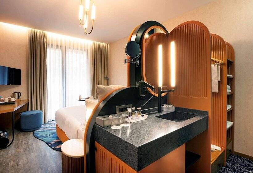 اتاق سوپریور با چشم‌انداز باغ, Mercure Istanbul Bakirkoy