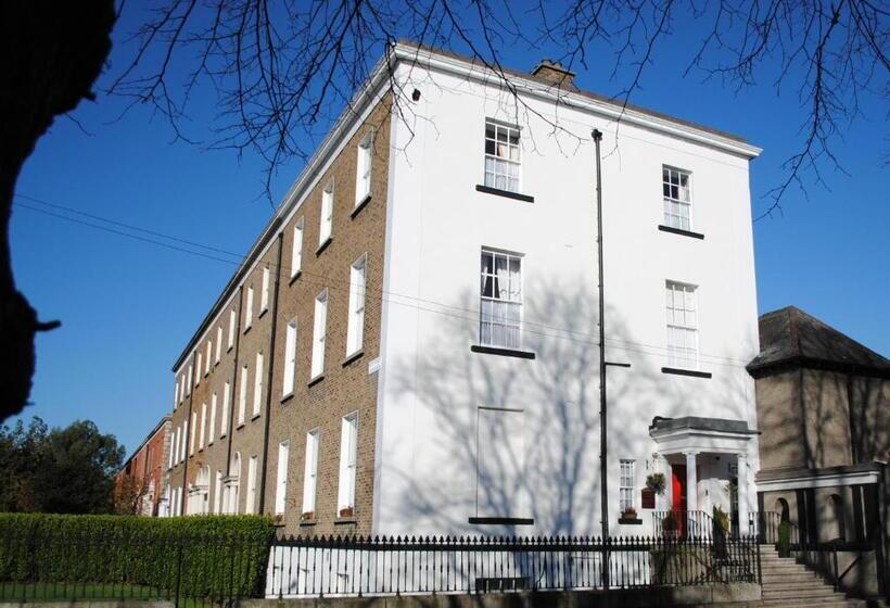 标准单人间, Morehampton Townhouse