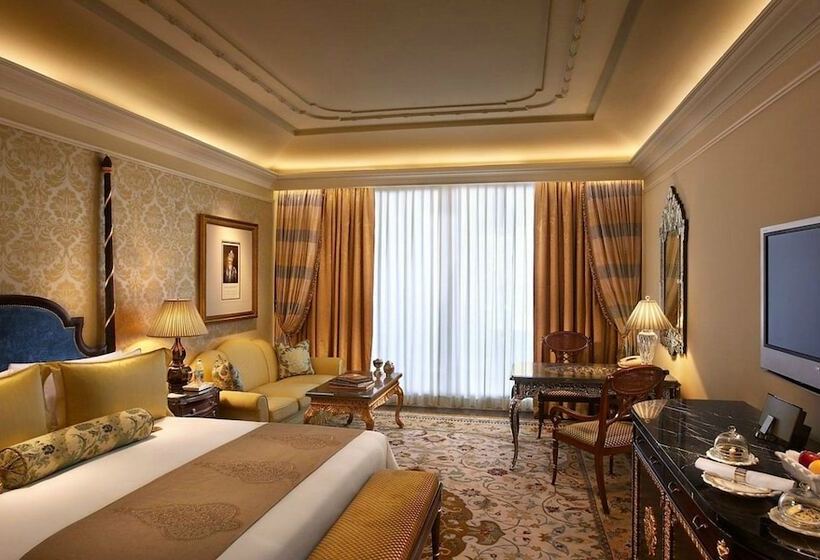 اتاق پرمیوم, The Leela Palace New Delhi