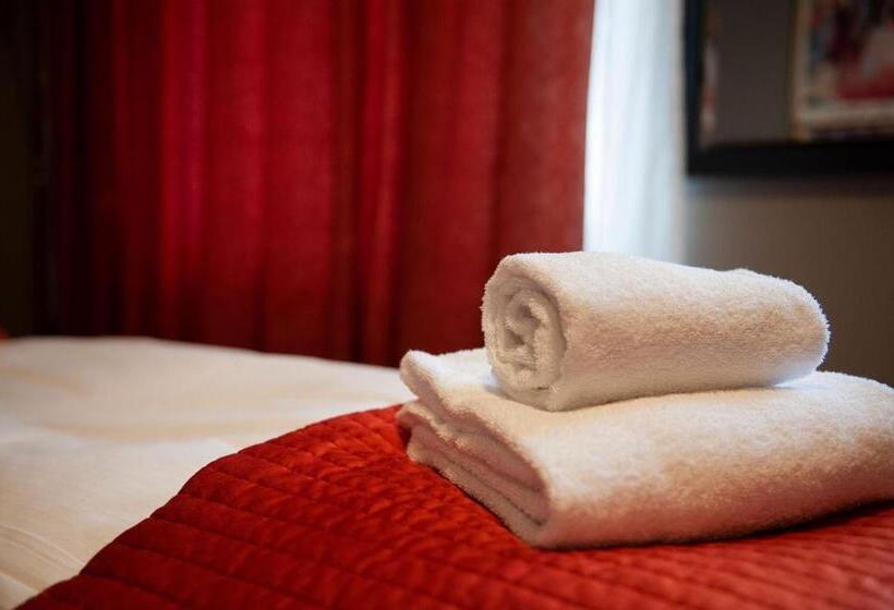 Номер Стандарт, Henriks Hotell