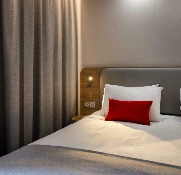 اتاق استاندارد, Holiday Inn Express   Nice   Grand Arenas, An Ihg