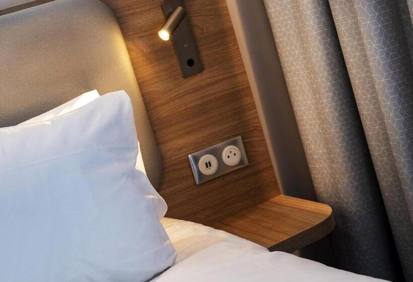 اتاق استاندارد, Holiday Inn Express   Nice   Grand Arenas, An Ihg