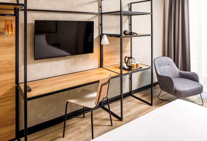 스탠다드 룸, Ibis Nova Serrana
