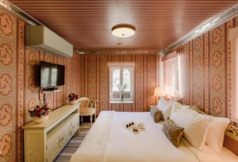 Номер Deluxe, Surya Haveli , Amer Fort Jaipur