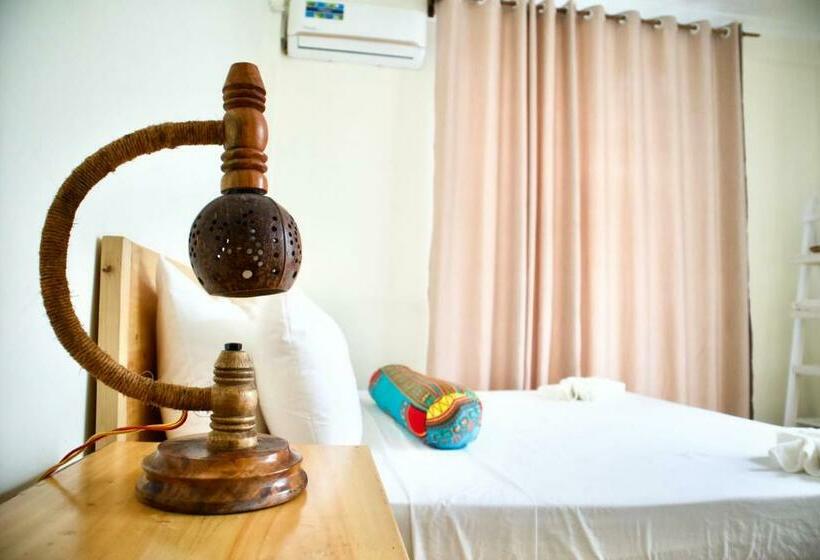 اتاق استاندارد با بالکن, Hi Zanzibar
