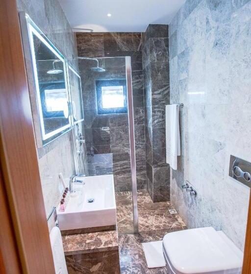 اتاق لوکس با تخت بزرگ, Charleson Luxury