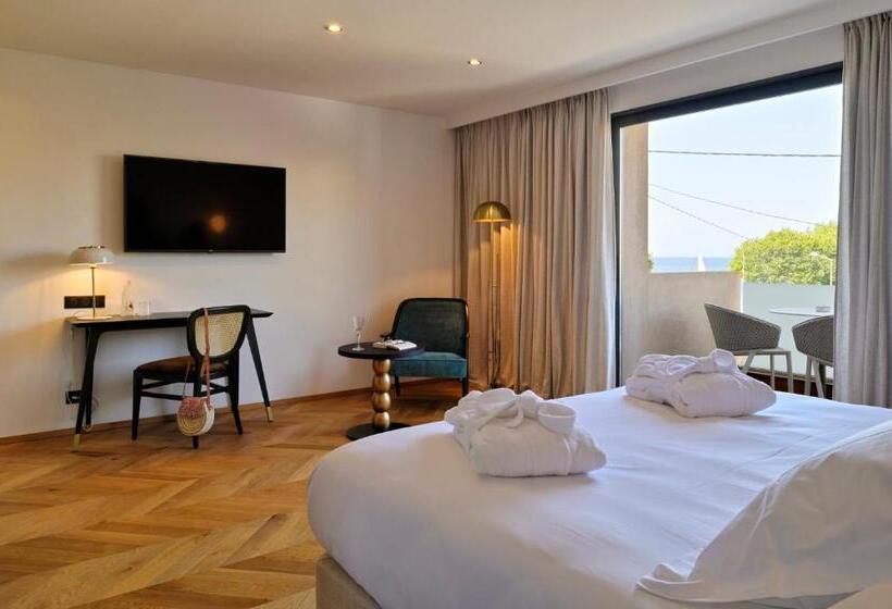 Номер Superior с Террасой, Hôtel & Spa Rocabella
