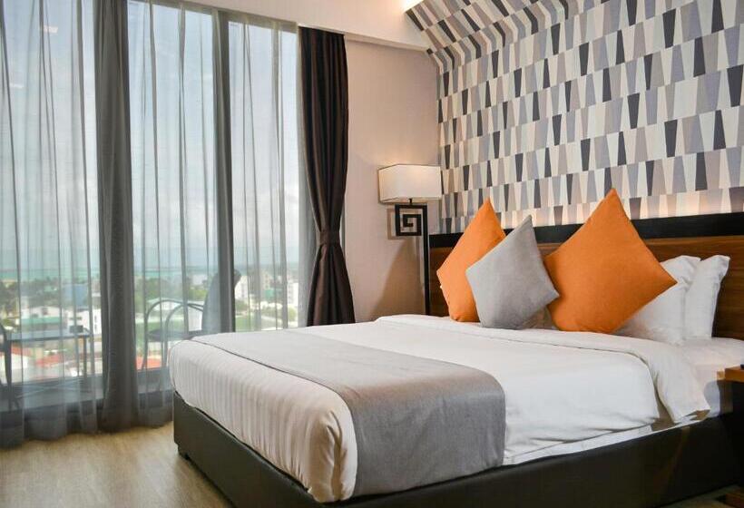 اتاق استاندارد با بالکن, Triton Prestige Seaview And Spa