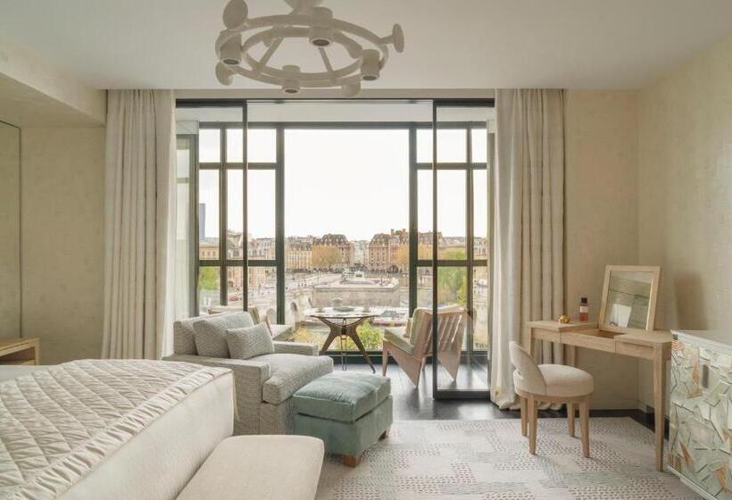 스위트, Cheval Blanc Paris & Dior Spa Cheval Blanc Paris