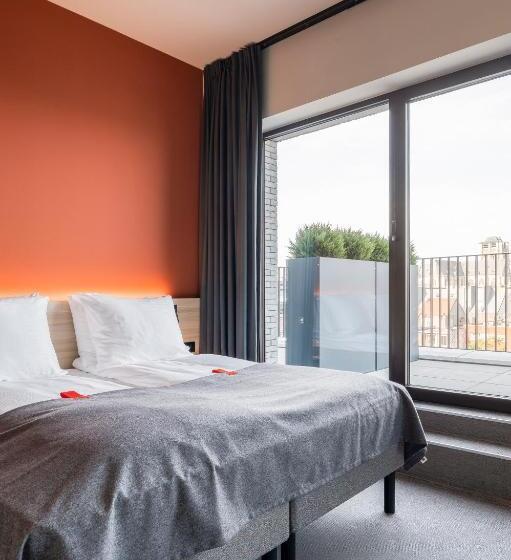 اتاق استاندارد با بالکن, Citybox Antwerp