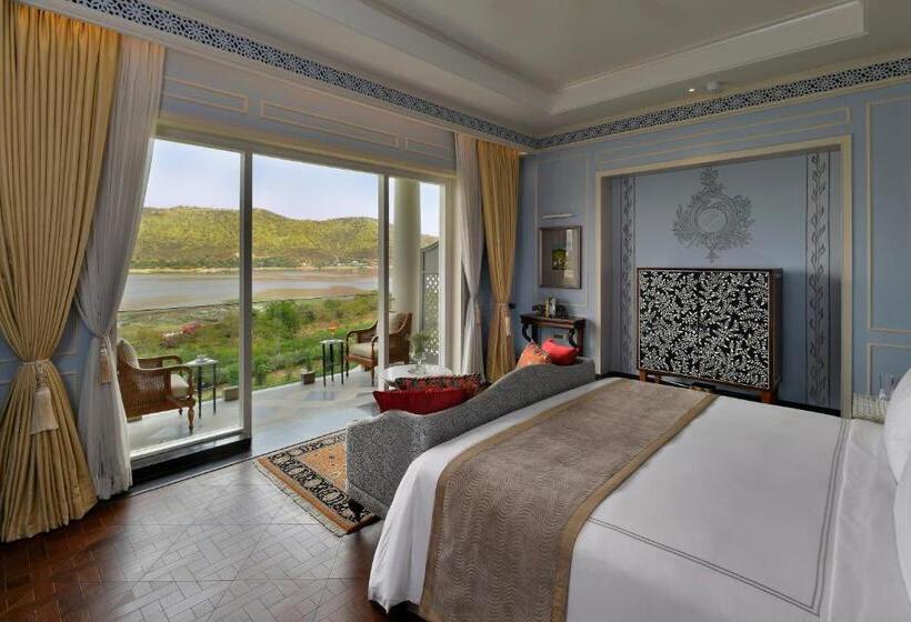 带大床的标准间, Raffles Udaipur