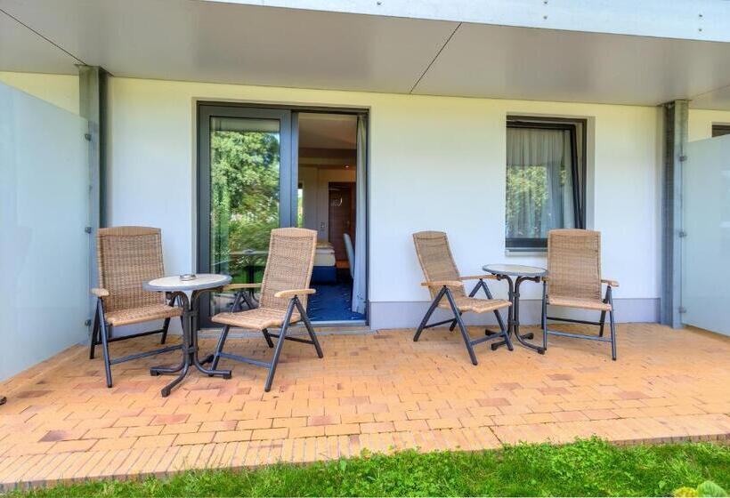 1 Schlafzimmer Apartment mit Terrasse, Familien Wellness Hotel Seeklause Mit Großem Abenteuerspielplatz Piraten Insel Usedom Kinder Immer A