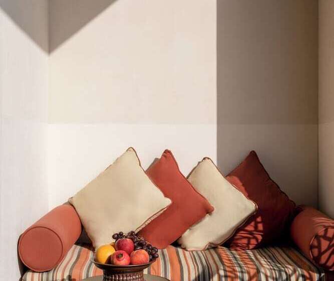 سوئیت کلوب با چشم‌انداز دریا, Sofitel Bahrain Zallaq Thalassa Sea & Spa