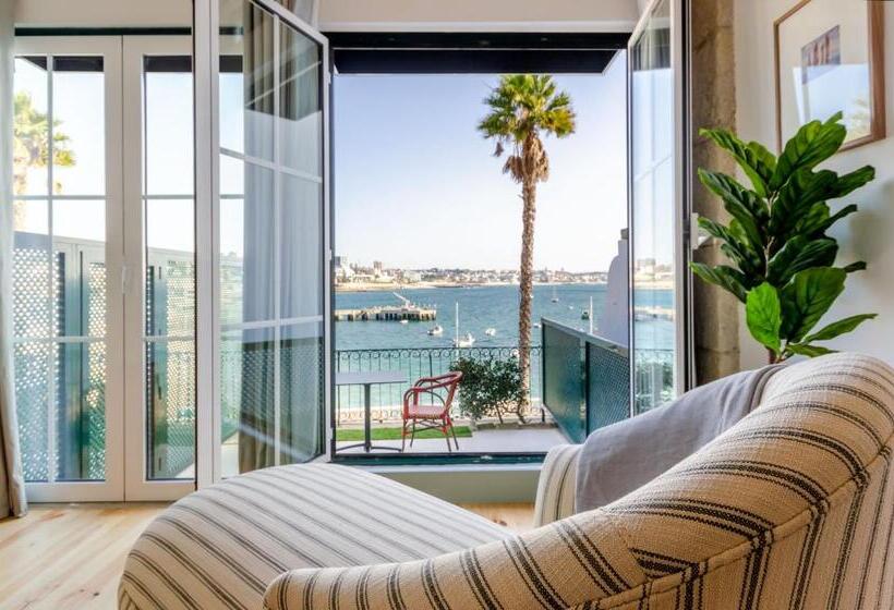 Номер Deluxe Вид на Море с Балконом, Westlight Cascais Chalet  Adults Only