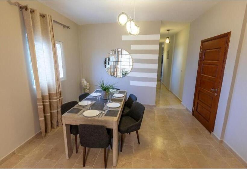آپارتمان 2 خوابه, Montecito Apartments