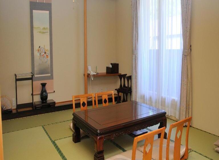 Номер Стандарт, Yumoto Ginsenkaku