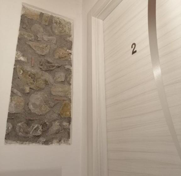 آپارتمان 1 خوابه با بالکن, B&b Andemar Rooms