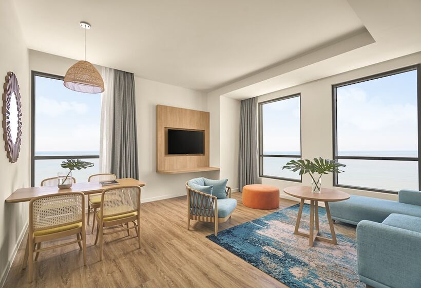 2 Bedrooms Suite Sea View, Holiday Inn Resort Ho Tram Beach, An Ihg