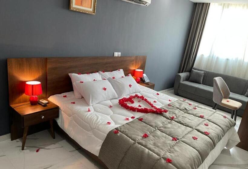 سوییت جونیور, Residence Sycomore 1