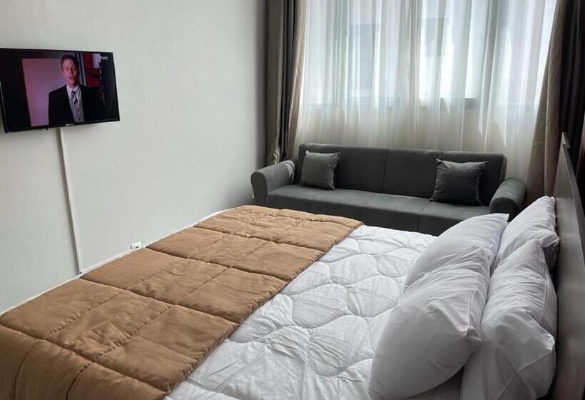 سوئیت پرزیدنت, Residence Sycomore 1