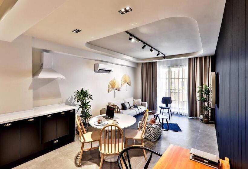 Люкс 2 Спальни, Luff Suites