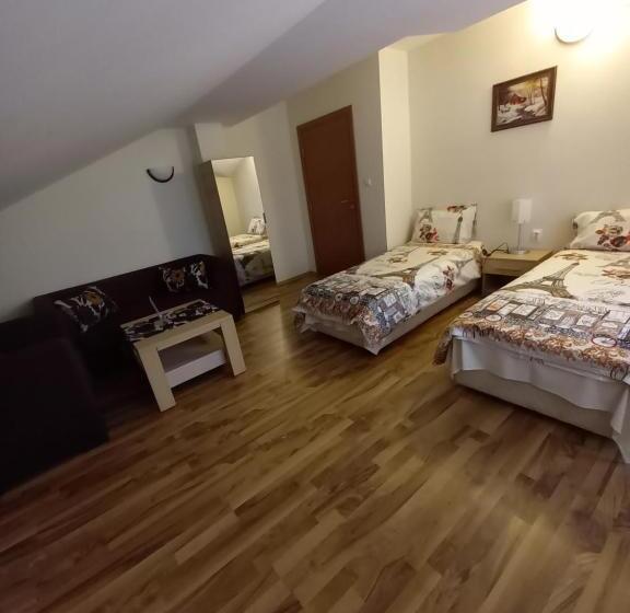 Номер Стандарт с Балконом, Guest Rooms Bansko