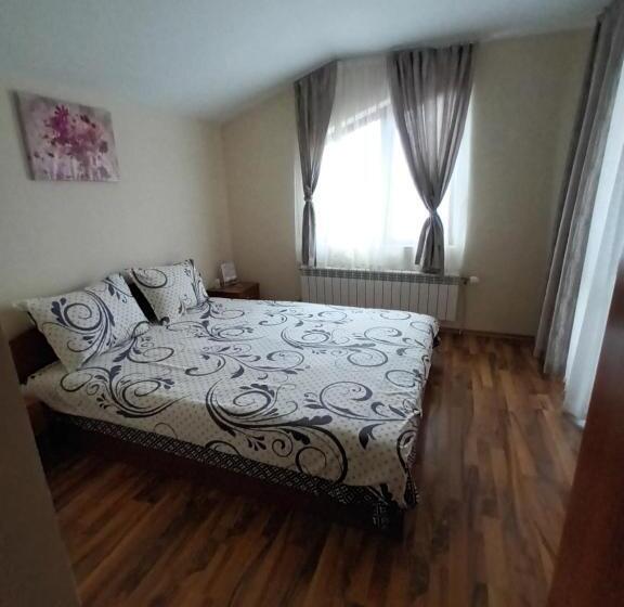 Номер Deluxe с Балконом, Guest Rooms Bansko