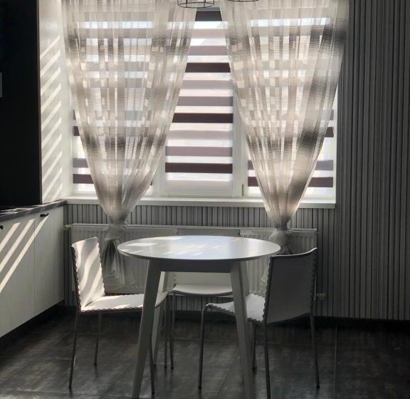 수피리어 스튜디오, Chayka Home