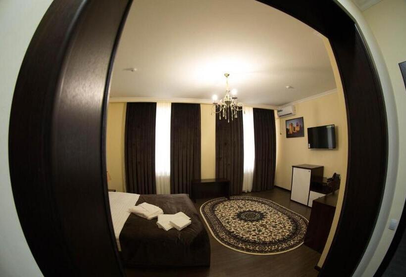 اتاق سوپریور با تخت بزرگ, Marhabo Hotel Palace