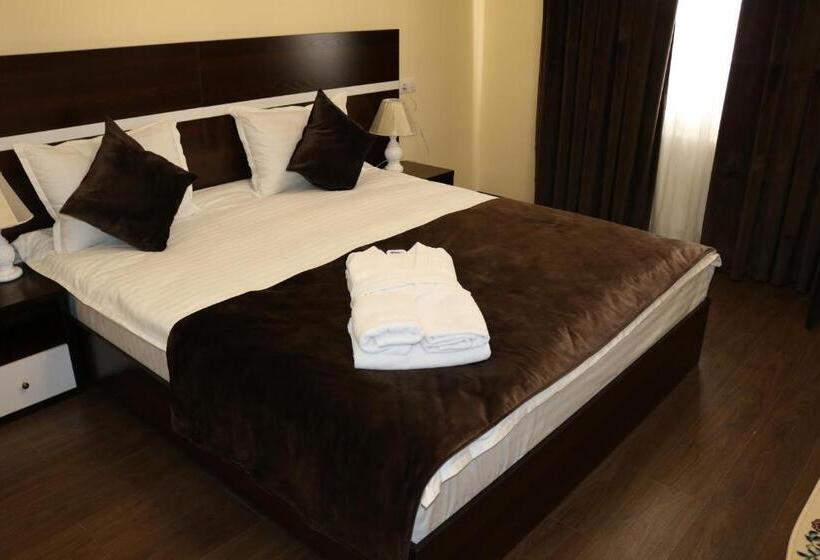 اتاق سوپریور با تخت بزرگ, Marhabo Hotel Palace