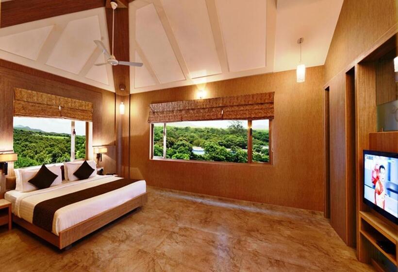 套房, Sarovar Portico Sasangir