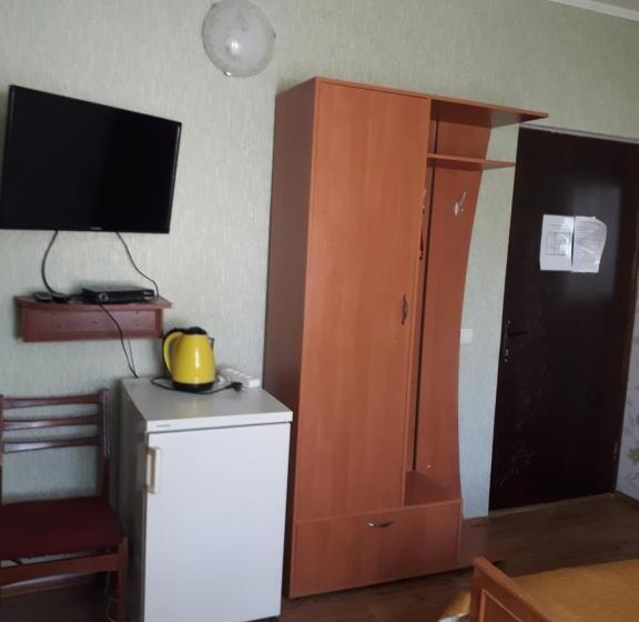 غرفة قياسية, Gostynnyi Dvir