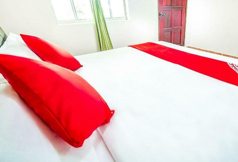 Номер Deluxe, D  Anjung Inn