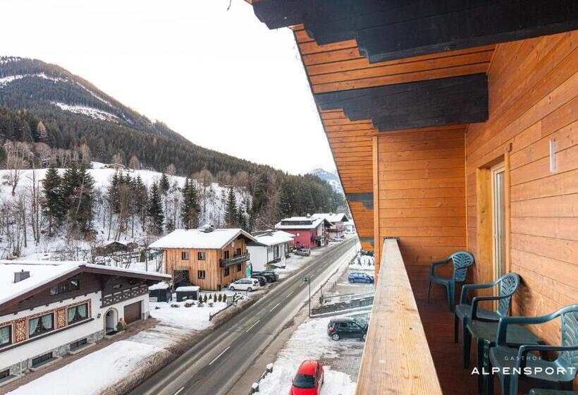 스탠다드 트리플 발코니 룸, Gasthof Alpensport