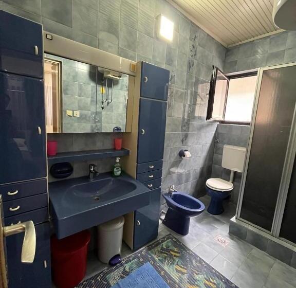 اتاق استاندارد چهار تخته, Studio Rooms Moncherie