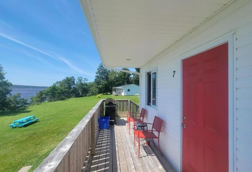 リバービュースイート, Codroy Valley Cottage Country